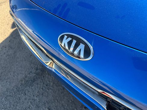 Used 2018 Kia Stinger GT2 image 23