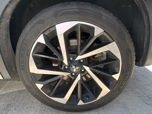 Used 2023 Mitsubishi Outlander SEL FWD image 19