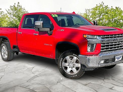 Used 2020 Chevrolet Silverado 2500 LTZ AWD/4WD image 3