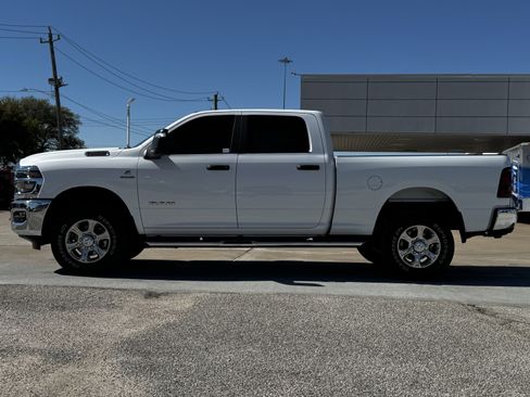 Used 2025 RAM 2500 Big Horn AWD/4WD image 7