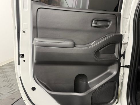 Used 2022 Nissan Frontier S w/ Technology Package image 32