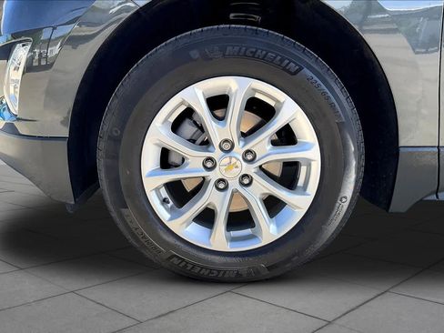 Used 2021 Chevrolet Equinox LT w/ LPO, Floor Liner Package image 11