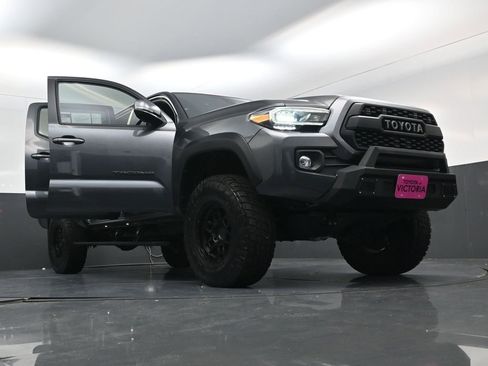 Used 2023 Toyota Tacoma TRD Off-Road w/ Technology Package AWD/4WD image 26