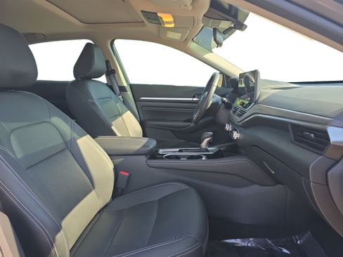 Used 2023 Nissan Altima 2.5 SL FWD image 17