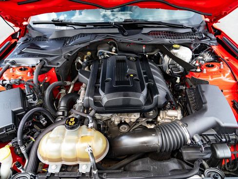 Used 2019 Ford Mustang Premium RWD image 22