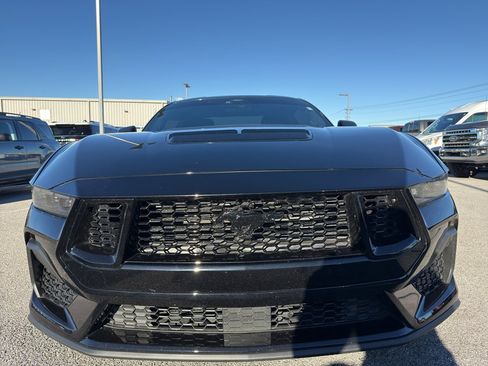 Used 2024 Ford Mustang GT Premium image 2