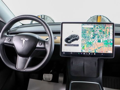 Used 2021 Tesla Model Y Performance AWD/4WD image 16