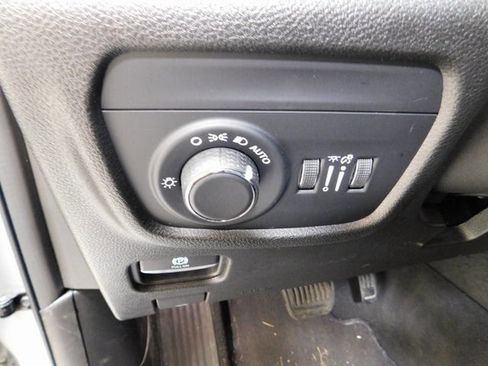 Used 2022 Jeep Grand Cherokee Laredo image 20