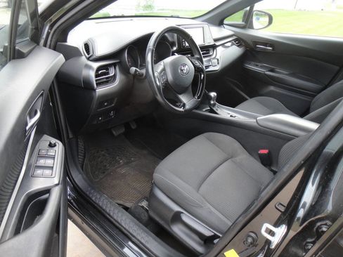 Used 2018 Toyota C-HR XLE image 14