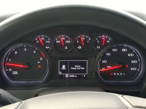 Used 2024 Chevrolet Silverado 2500 Custom w/ Custom Value Package image 22