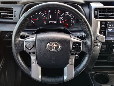 Used 2023 Toyota 4Runner SR5 Premium image 29