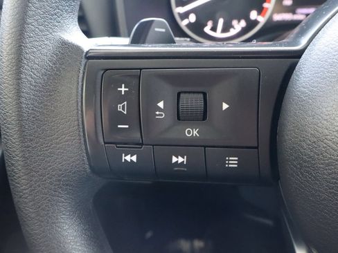 Used 2024 Nissan Rogue S FWD image 24