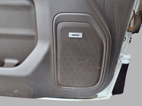 Used 2020 GMC Sierra 1500 SLT w/ SLT Premium Plus Package AWD/4WD image 18