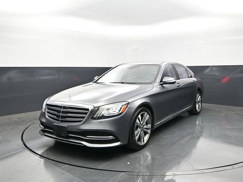 Used 2020 Mercedes-Benz S 560 4MATIC Sedan w/ Premium Package image 4
