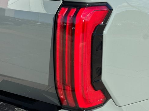 New 2026 Toyota Tundra Limited image 32
