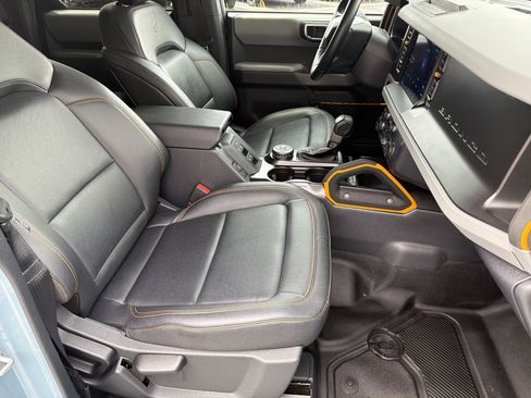 Used 2022 Ford Bronco Badlands AWD/4WD image 16