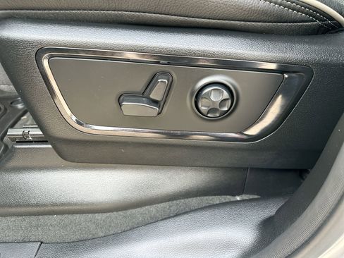 Used 2023 RAM 1500 Limited image 12