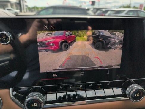 New 2026 GMC Canyon AT4 AWD/4WD image 23