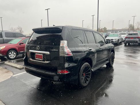 Used 2021 Lexus GX 460 Premium w/ Premium Package image 3