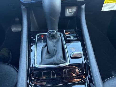 New 2026 Jeep Compass Latitude image 16