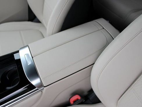 New 2026 Mercedes-Benz GLC 300 4MATIC image 29