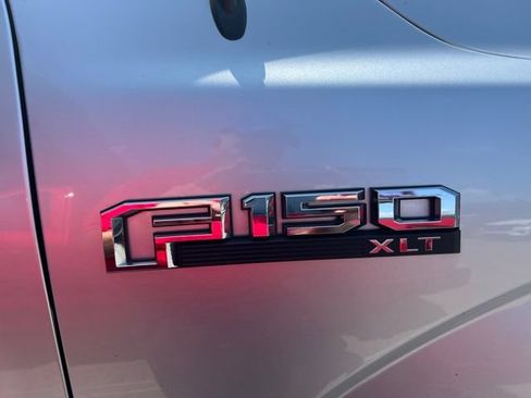 Used 2019 Ford F150 XLT w/ Equipment Group 302A Luxury AWD/4WD image 6