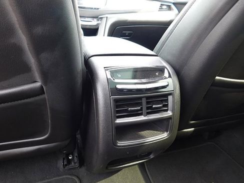 Used 2019 Cadillac XT5 Premium Luxury image 12