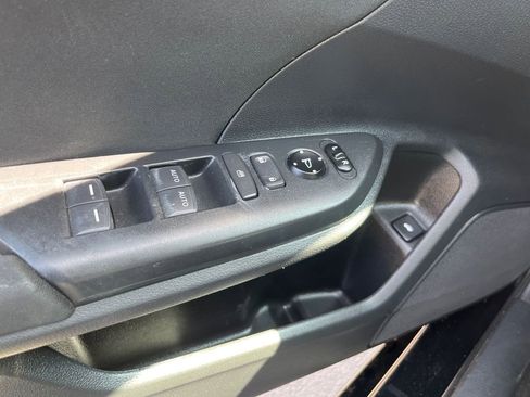 Used 2019 Honda Civic EX image 18