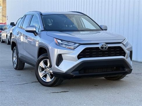 Used 2024 Toyota RAV4 XLE image 2