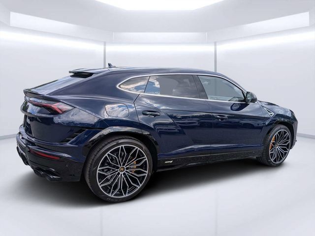 Used 2024 Lamborghini Urus S AWD/4WD image 3