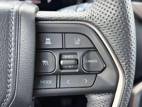 Used 2026 Toyota Tundra Limited AWD/4WD image 27