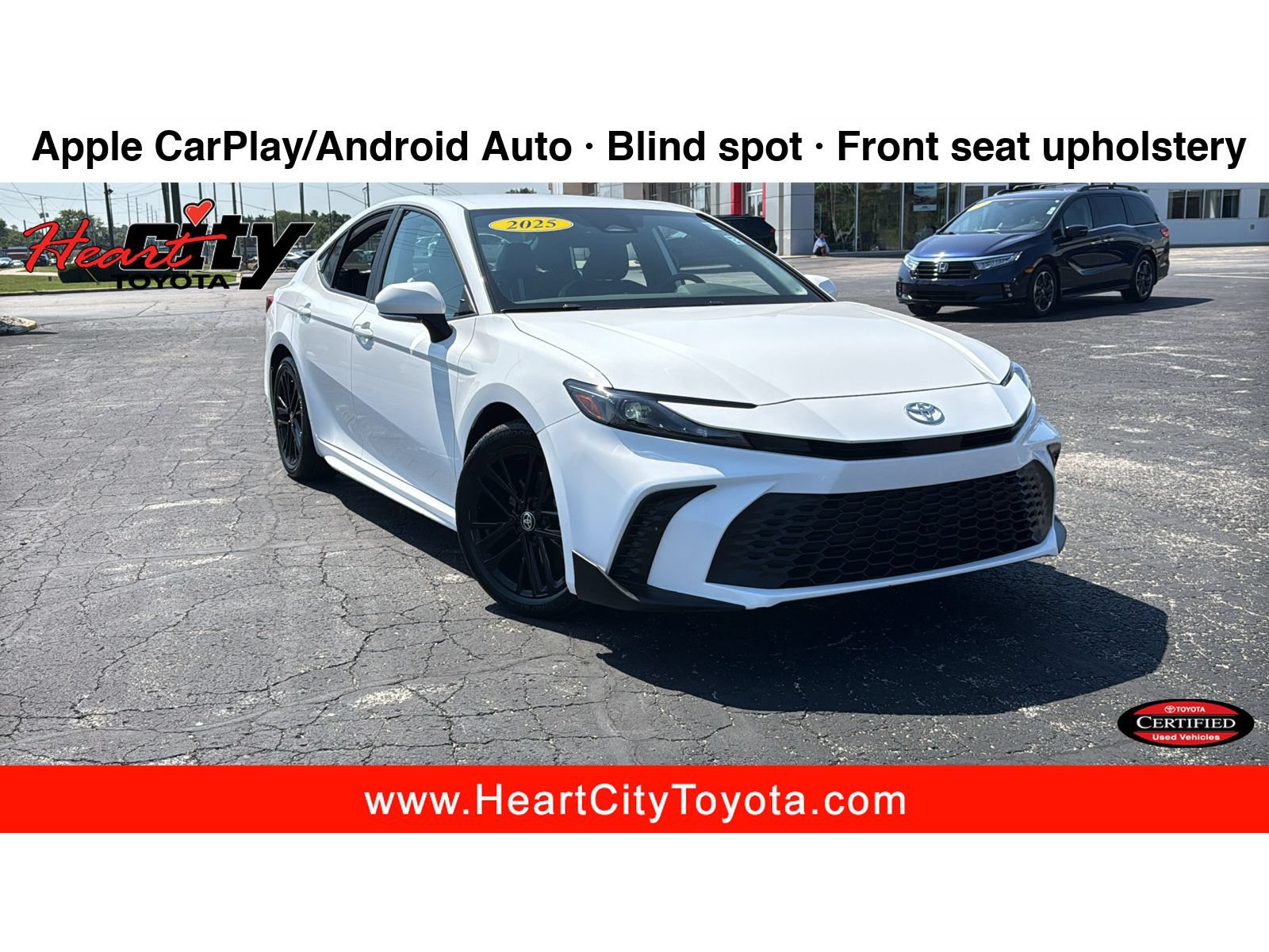 Certified 2025 Toyota Camry SE FWD image 1