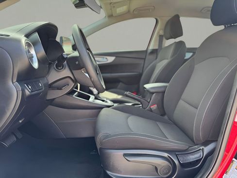 Used 2023 Kia Forte LXS image 15