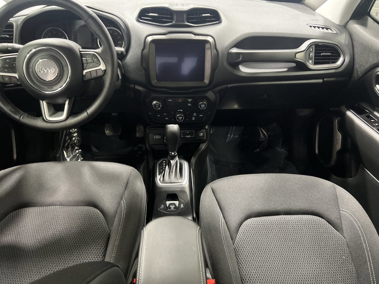 Used 2023 Jeep Renegade Latitude w/ Premium Group AWD/4WD image 21