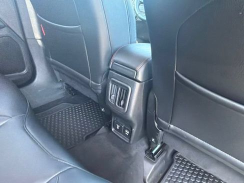 Used 2017 Jeep Compass Trailhawk w/ Leather Interior Group AWD/4WD image 14