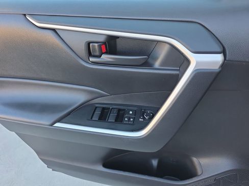 Used 2024 Toyota RAV4 LE image 23