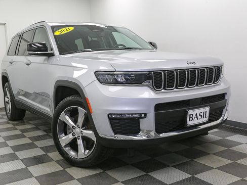 Used 2021 Jeep Grand Cherokee L Limited AWD/4WD image 2