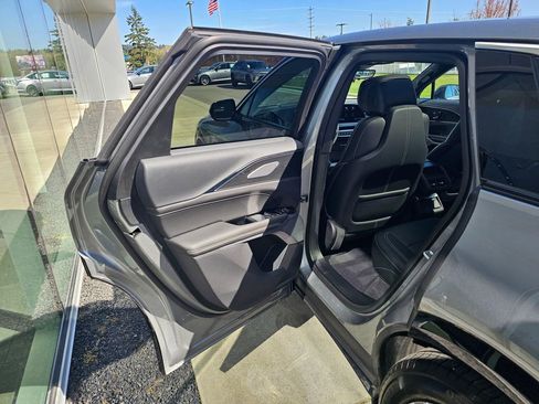 Used 2025 Cadillac Lyriq Luxury w/ LPO, Floor Liner Package AWD/4WD image 15