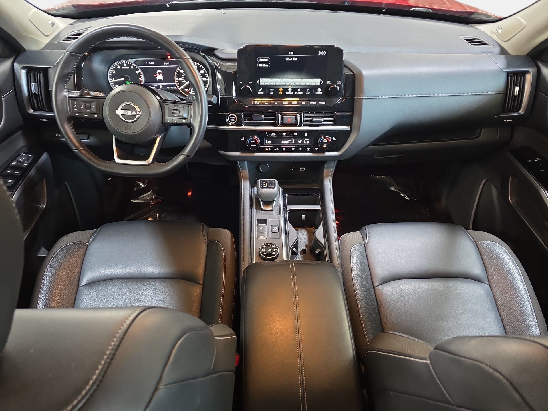 Used 2023 Nissan Pathfinder SL w/ SL Premium Package AWD/4WD image 9