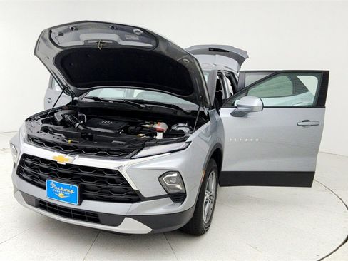 Used 2025 Chevrolet Blazer LT image 10