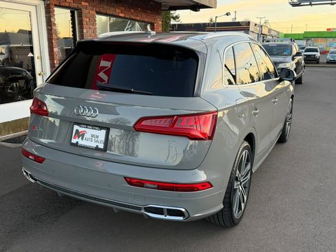 Used 2019 Audi SQ5 Premium Plus w/ Premium Plus Package image 3