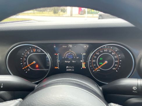 Used 2018 Jeep Wrangler Unlimited Sport S image 24