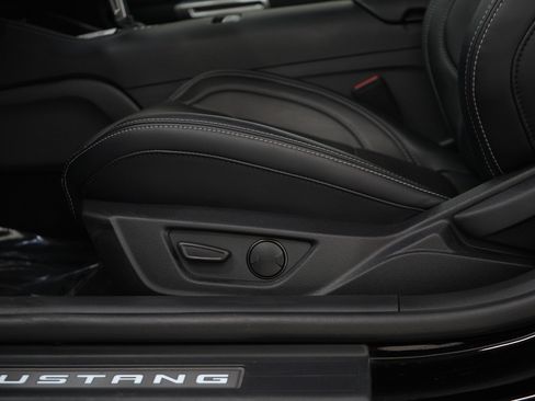 Used 2025 Ford Mustang GT Premium RWD image 15