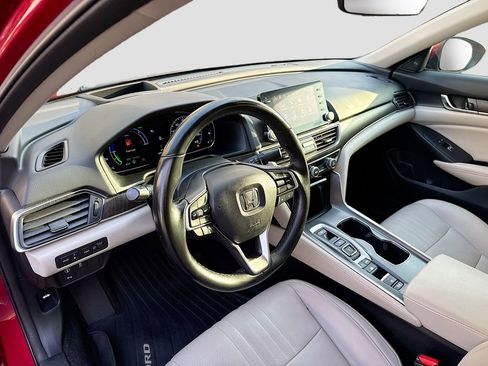 Used 2022 Honda Accord Touring image 7