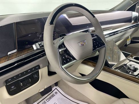 New 2026 Cadillac Escalade Platinum Sport w/ LPO, ONYX Package image 10