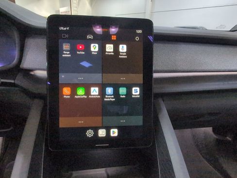 Certified 2023 Polestar Polestar 2 Long range Single motor w/ Pilot Pack image 13