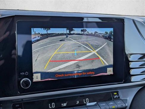 Used 2025 Toyota Camry LE image 18