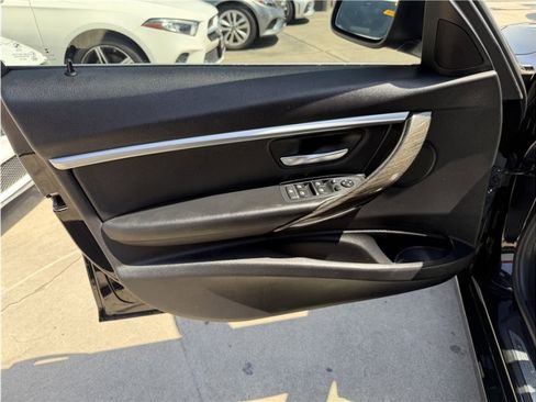 Used 2017 BMW 330i Sedan RWD image 14