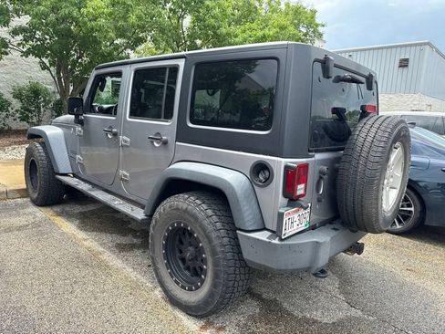Used 2017 Jeep Wrangler Unlimited Sport w/ Quick Order Package 24S AWD/4WD image 1