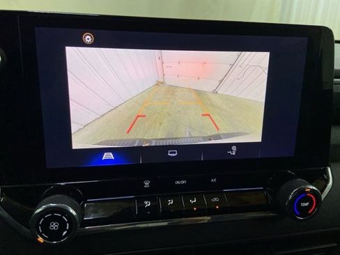 Used 2024 Chevrolet Colorado W/T image 37